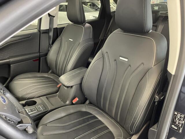 Ford KUGA 2.5 PHEV Vignale | 1e-EIG. | TREKHAAK | PANO | DEALERONDERHOUDEN |