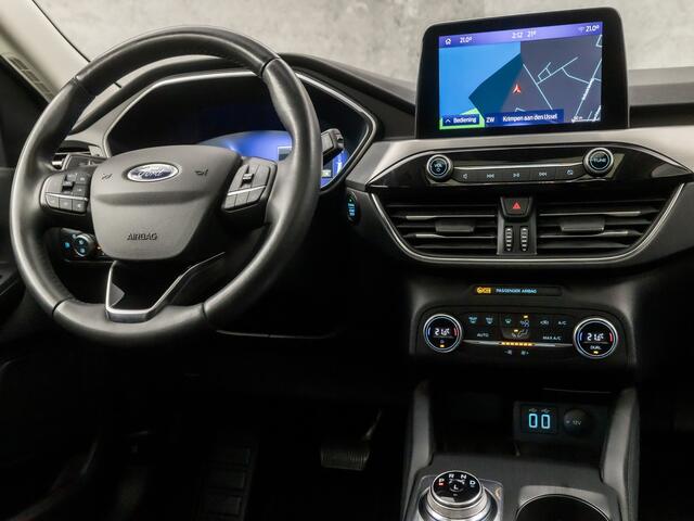 Ford KUGA 2.5 PHEV Titanium 225Pk Automaat (PANORAMADAK, VIRTUAL COCKPIT, APPLE CARPLAY, GROOT NAVI, CLIMATE, 360 CAMERA, SPORTSTOELEN, KEYLESS, TREKHAAK, NIEUWSTAAT)