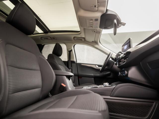 Ford KUGA 2.5 PHEV Titanium 225Pk Automaat (PANORAMADAK, VIRTUAL COCKPIT, APPLE CARPLAY, GROOT NAVI, CLIMATE, 360 CAMERA, SPORTSTOELEN, KEYLESS, TREKHAAK, NIEUWSTAAT)