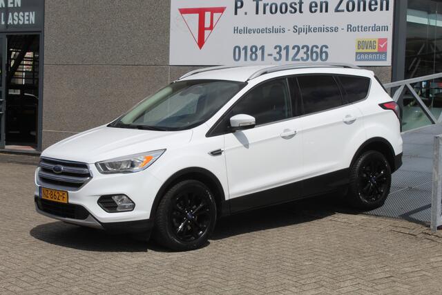 Ford KUGA 1.5 EcoBoost Titanium Navigatie/Parkeersensoren/Climate control/Voorruitverwarming/Cruise control/Keyless/Android auto/Bluetooth/17'' Lichtmetalen velgen.