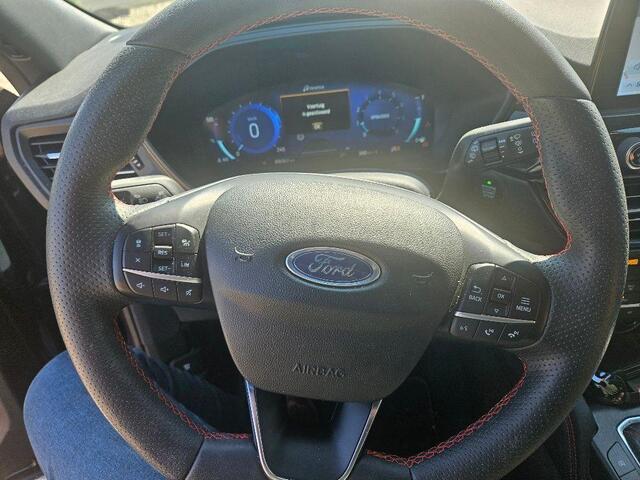 Ford KUGA 1.5 EcoBoost ST-Line X 150pk | Trekhaak | Adaptive cruise control | Winter Pack | Dodehoeksensoren | Bang&Olufsen | 1.800 kg geremd trekgewicht