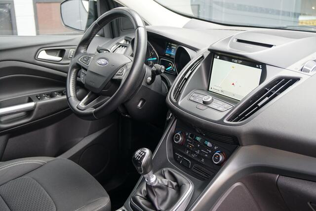 Ford KUGA 1.5 EcoBoost Trend Ultimate DEALER ONDERHOUDEN + TREKHAAK / NAVIGATIE