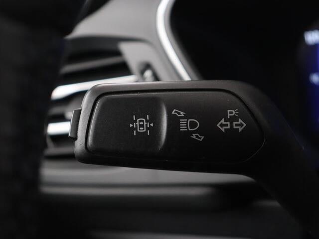 Ford KUGA 2.5 PHEV Titanium | Trekhaak | Camera | Carplay | Navigatie | Climate control | Cruise control | Bluetooth | Keyless | Digital Cockpit