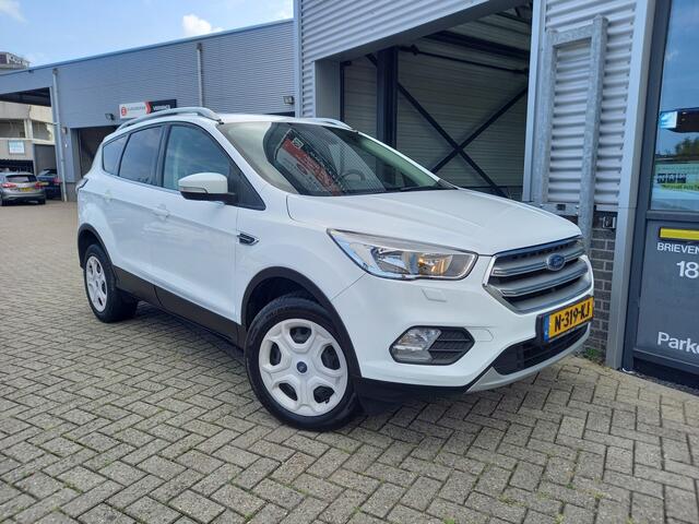 Ford KUGA 1.5 EcoBoost Trend Ultimate - TREKHAAK 1800KG - PDC - STOEL/STUUR VERWARMING - AIRCO - CRUISE -