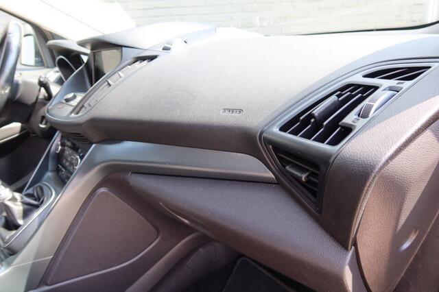Ford KUGA 1.5 ECOBOOST TITANIUM, NAVI , TREKHAAK ENZ...