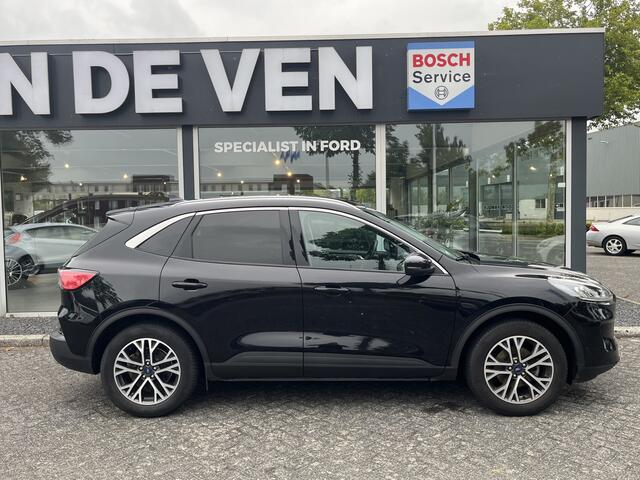 Ford KUGA 1.5 EcoBoost Titanium X 150pk/110kW 6-bak | Trekhaak | Winter Pack | 18 inch |