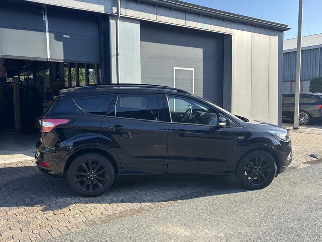 Ford KUGA 1.5 EcoBoost ST Line