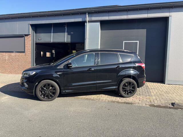Ford KUGA 1.5 EcoBoost ST Line