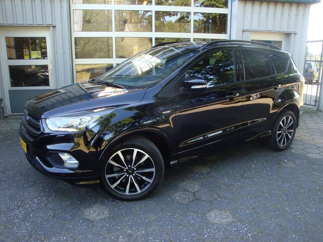Ford KUGA 1.5 EcoBoost ST Line