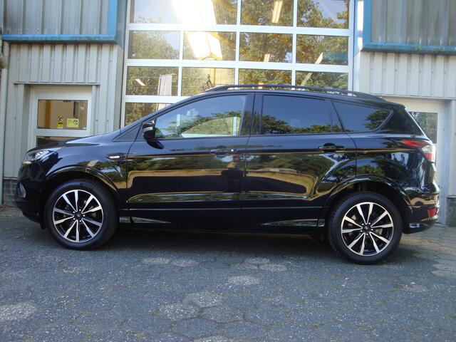 Ford KUGA 1.5 EcoBoost ST Line