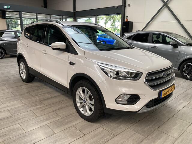 Ford KUGA 1.5 EcoBoost 150pk Titanium | Trekhaak | Camera | Keyless | Voorruitverwarming | Cruise | Park. Sens. V+A |