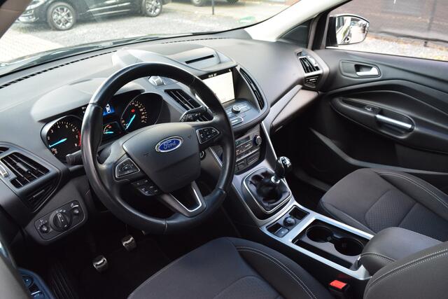 Ford KUGA 1.5 EcoBoost Titanium | Xenon | Navi | Trekhaak |