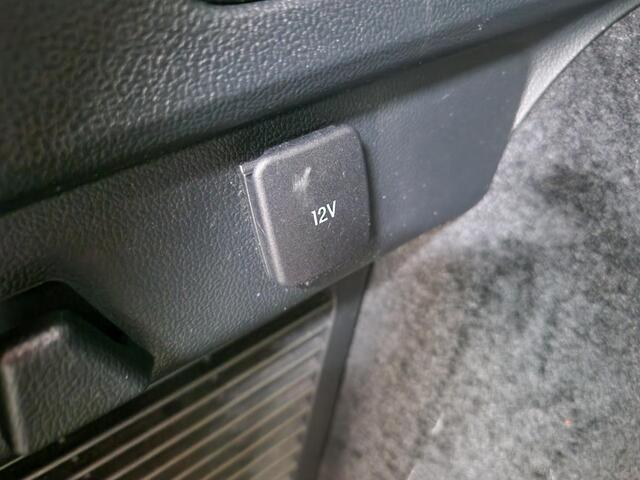 Ford KUGA 1.5 EcoBoost Titanium Trekhaak 4-seizoenenbanden!!!