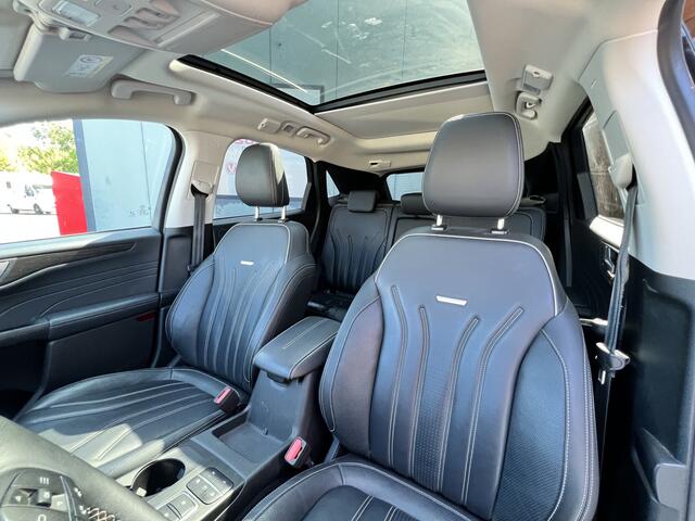 Ford KUGA 2.5 PHEV Vignale | Camera | Trekhaak | Panorama dak | Apple/ android carplay | 20 inch