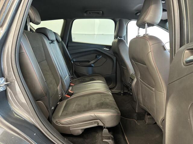 Ford KUGA 1.5 EcoBoost 150pk ST Line Navi Leder Trekhaak Parking pack Voorruitverwarming Privacy Glass