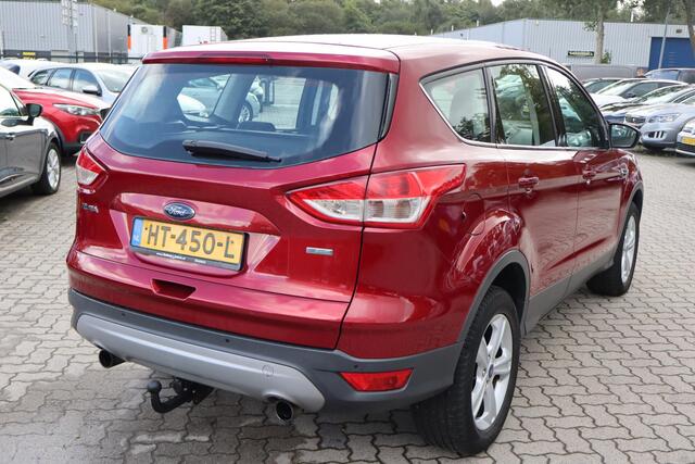 Ford KUGA 1.5 Trend Edition Navigatie, Cruise control, Climate control, Elektrische ramen, Trekhaak