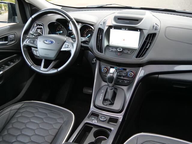 Ford KUGA 1.5 183 Pk EcoBoost Vignale Automaat Navi / Apple Carplay / DAB / Leer / Camera / Pano-dak / Trekhaak
