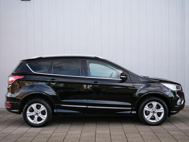 Ford KUGA 1.5 183 Pk EcoBoost Vignale Automaat Navi / Apple Carplay / DAB / Leer / Camera / Pano-dak / Trekhaak
