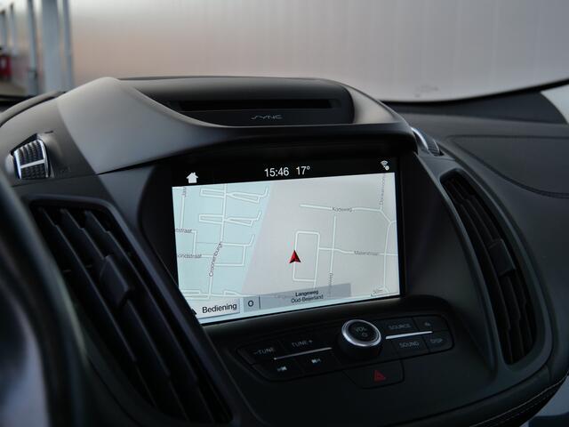 Ford KUGA 1.5 183 Pk EcoBoost Vignale Automaat Navi / Apple Carplay / DAB / Leer / Camera / Pano-dak / Trekhaak