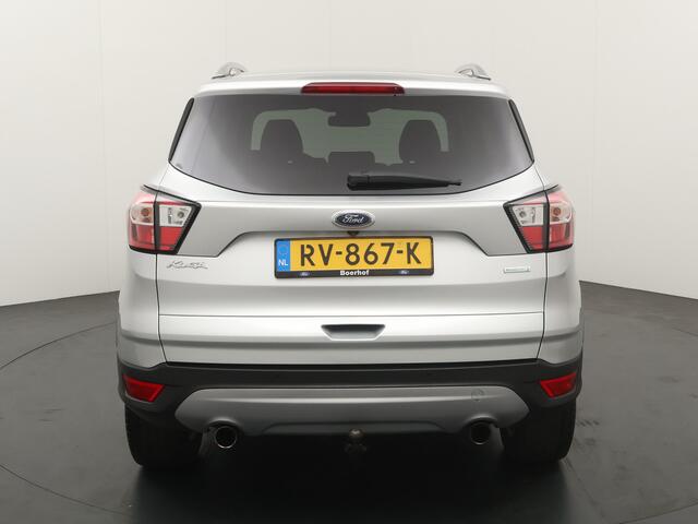 Ford KUGA 1.5 Titanium 4WD 182PK | Winter pack | BLIS | Trekhaak | Cruise | Camera | Navi |