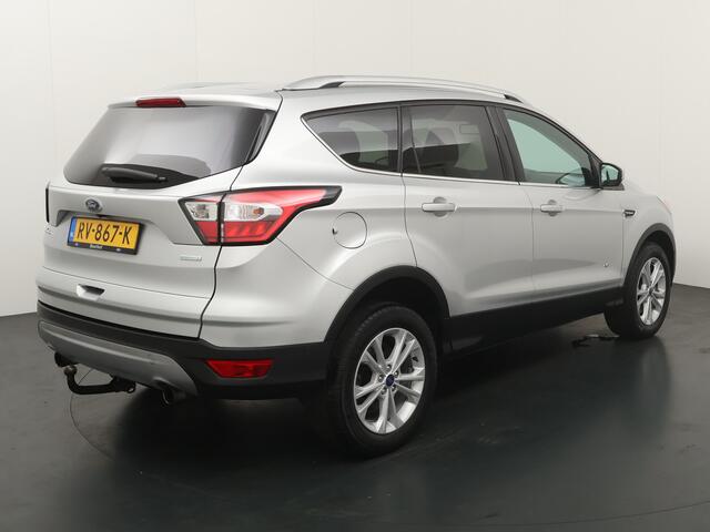 Ford KUGA 1.5 Titanium 4WD 182PK | Winter pack | BLIS | Trekhaak | Cruise | Camera | Navi |