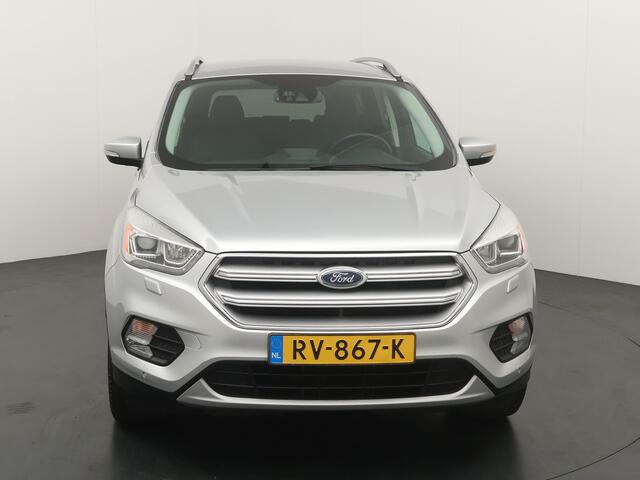 Ford KUGA 1.5 Titanium 4WD 182PK | Winter pack | BLIS | Trekhaak | Cruise | Camera | Navi |