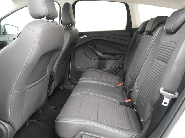 Ford KUGA 1.5 Titanium 4WD 182PK | Winter pack | BLIS | Trekhaak | Cruise | Camera | Navi |