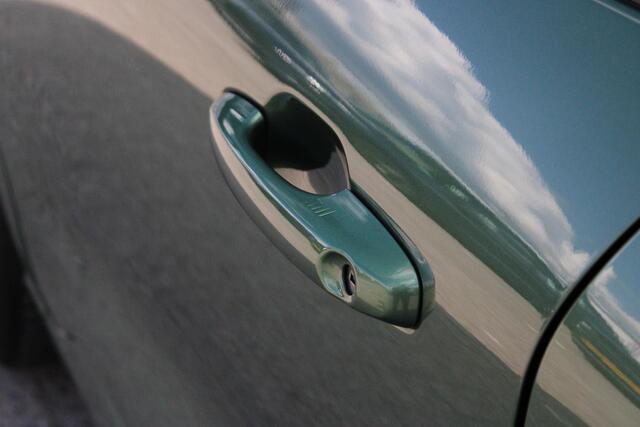 Ford KUGA 2.5 FHEV ST-Line X |190pk | Driver Assistance Pack | Winterpack | Panoramadak | Technology Pack | Geen Stekker nodig | All Season banden