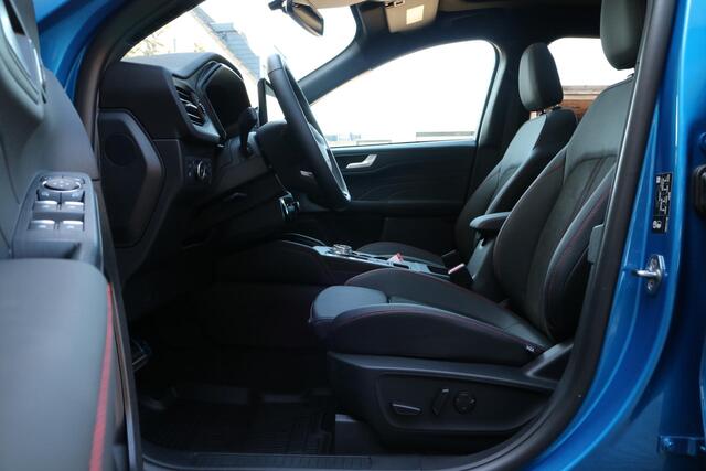 Ford KUGA 2.5 PHEV ST-Line X | Navi | Pano | Nieuw! |