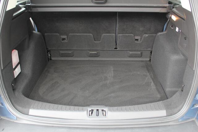 Ford KUGA 1.5 120 pk EcoBoost Trend Ultimate 1800kg Trekgewicht, Trekhaak, Lm velgen, Navigatie