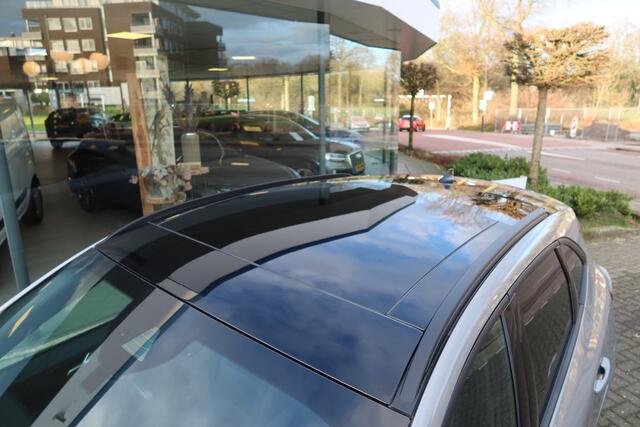 Ford KUGA 2.5 PHEV ST-Line 10dkm! I PANORAMADAK I ALL-SEASON