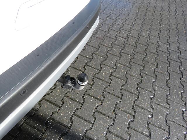 Ford KUGA 2.5 PHEV Titanium NAVI,ELEKTRISCHE TREKHAAK 1500KG,CRUISE,WINTERPAKKET,RESERVE WIEL,