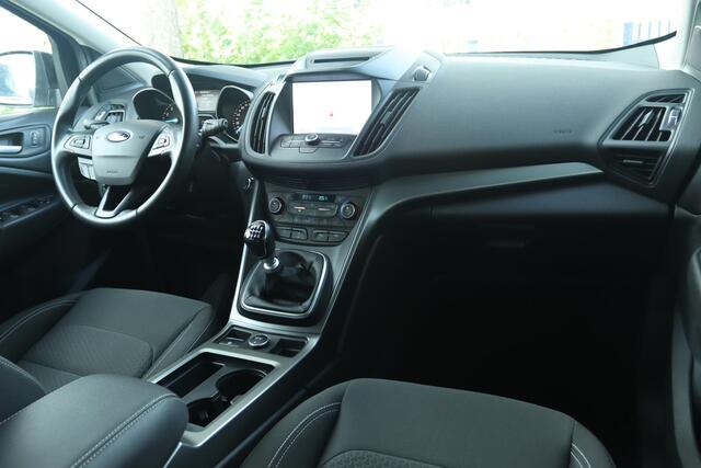 Ford KUGA 1.5 ECOBOOST TITANIUM | TREKHAAK | WINTER PACK | CARPLAY | CLIMATE | CRUISE