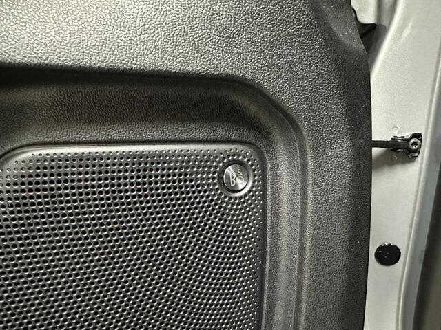 Ford KUGA 1.5 Titanium 150pk | B&O | Head-up | ACC | Trekhaak | Winter-pakket |