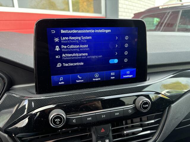 Ford KUGA 1.5 ST-LIne DIESEL / 1500KG TREKKEN / AUTOMAAT / CAMERA / STOELVERW / STUURVERW / FULL LED / KEYLESS / TREKHAAK