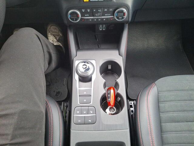 Ford KUGA 2.5 PHEV ST-Line X | Panoramadak | Winter Pack | Adpative cruise control | Head up Display | Camera | Dodehoeksensoren | Bang&Olufsen | Half-leder bekleding