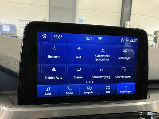 Ford KUGA 2.5 PHEV Titanium X Trekhaak Afneembaar, Climate control , Navigatie , Cruise Control , Bluetooth Android/Apple carplay , LED dagrijverlichting , Parkeersensoren