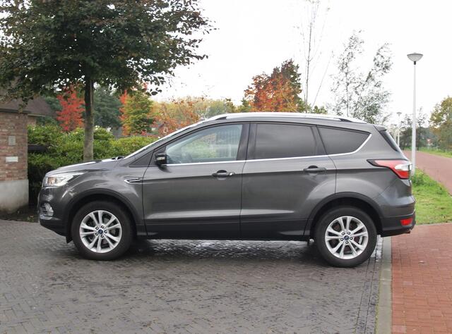 Ford KUGA 1.5 EcoBoost Titanium | Apple Carplay | Camera | Cruise Control | Trekhaak |