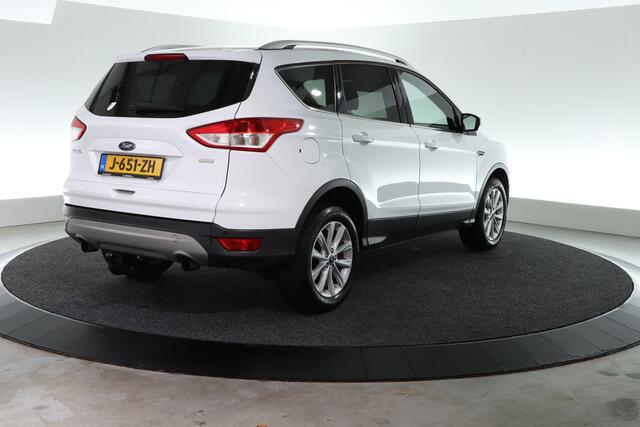 Ford KUGA 1.5 Titanium | TREKHAAK - 2000kg |