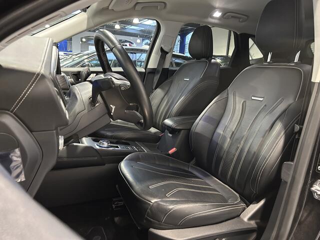 Ford KUGA 2.5 PHEV 225 pk Vignale | Trekhaak | Winter Pack | Adapt. cruise | Leder | Camera's | 1e eigenaar | 100% dealer onderh.