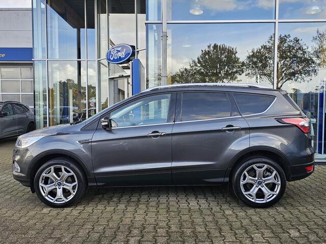 Ford KUGA 1.5 EcoBoost Titanium 150 pk | Nieuwstaat | Navigatie | PDC voor + achter | Keyless entry | Elektrisch bedienbare achterklep | Winterpack | Bi-xenon etc.