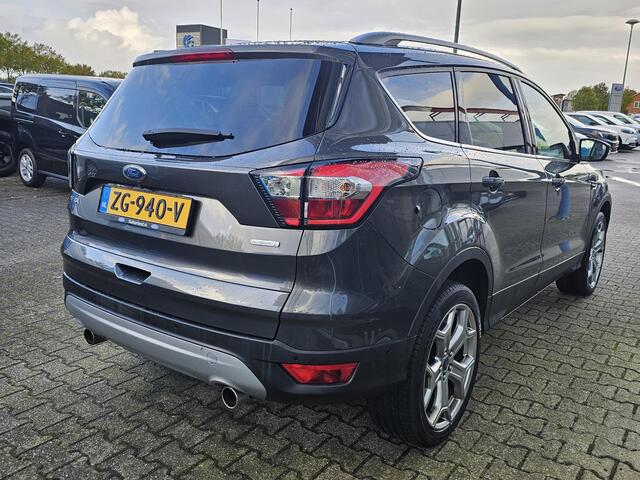 Ford KUGA 1.5 EcoBoost Titanium 150 pk | Nieuwstaat | Navigatie | PDC voor + achter | Keyless entry | Elektrisch bedienbare achterklep | Winterpack | Bi-xenon etc.