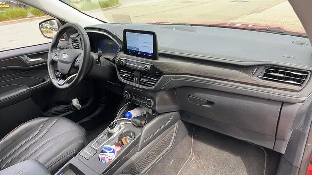 Ford KUGA 2.5 PHEV 225pk Vignale / Navigatie / Head-up Display / Stoelverwarming / Camera / Trekhaak