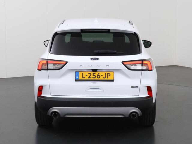 Ford KUGA 2.5 PHEV Titanium X | Trekhaak | Winterpakket | Cruise Control Adaptief | B&O | Head-Up | Navigatie |