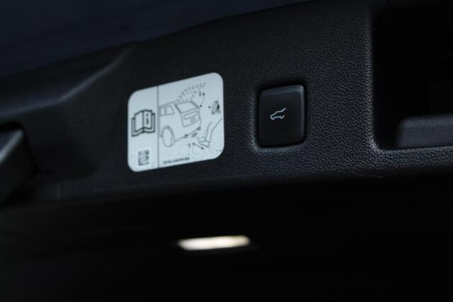 Ford KUGA 2.5 PHEV Titanium X | Adap Cruise | Bliss | Trekhaak | Bang & Olufsen |