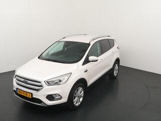ford-kuga-1.5-ecoboost-150pk-titani