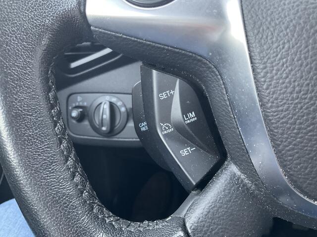 Ford KUGA 1.5 Titanium Trekhaak Nav/Cruise Camera Stoelverw Elek.Klep Voll.Onderhouden!