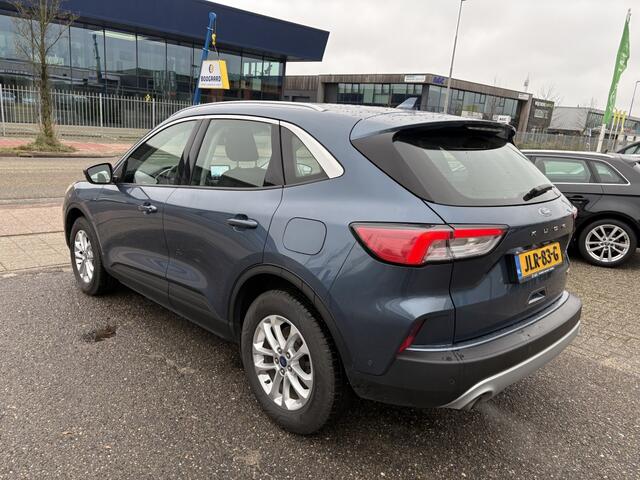 Ford KUGA 2.5 FHEV Titanium Hybride trekhaak