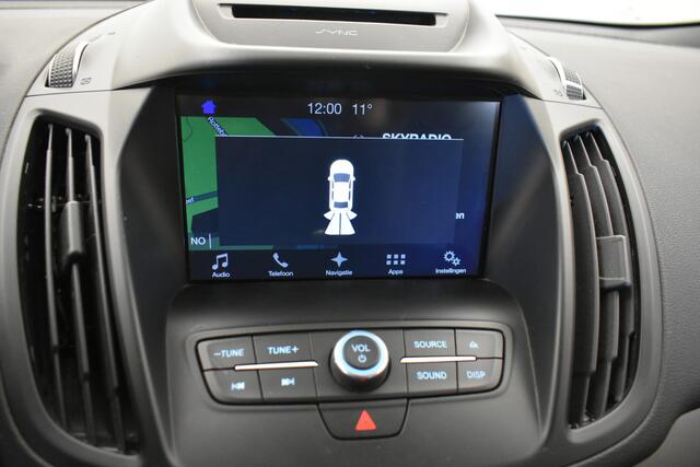 Ford KUGA 1.5 ST Line Trekh Navi PDC Winterpack