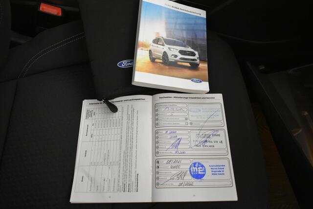 Ford KUGA 1.5 ST Line Trekh Navi PDC Winterpack